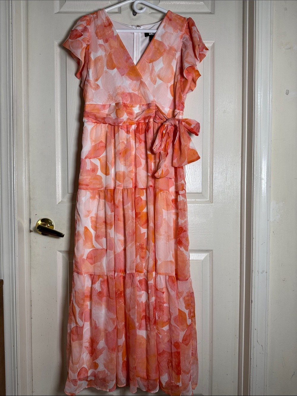 DKNY Peach/ Orange Floral Surplice Tiered Maxi Dress with Tie Waist Sz 8